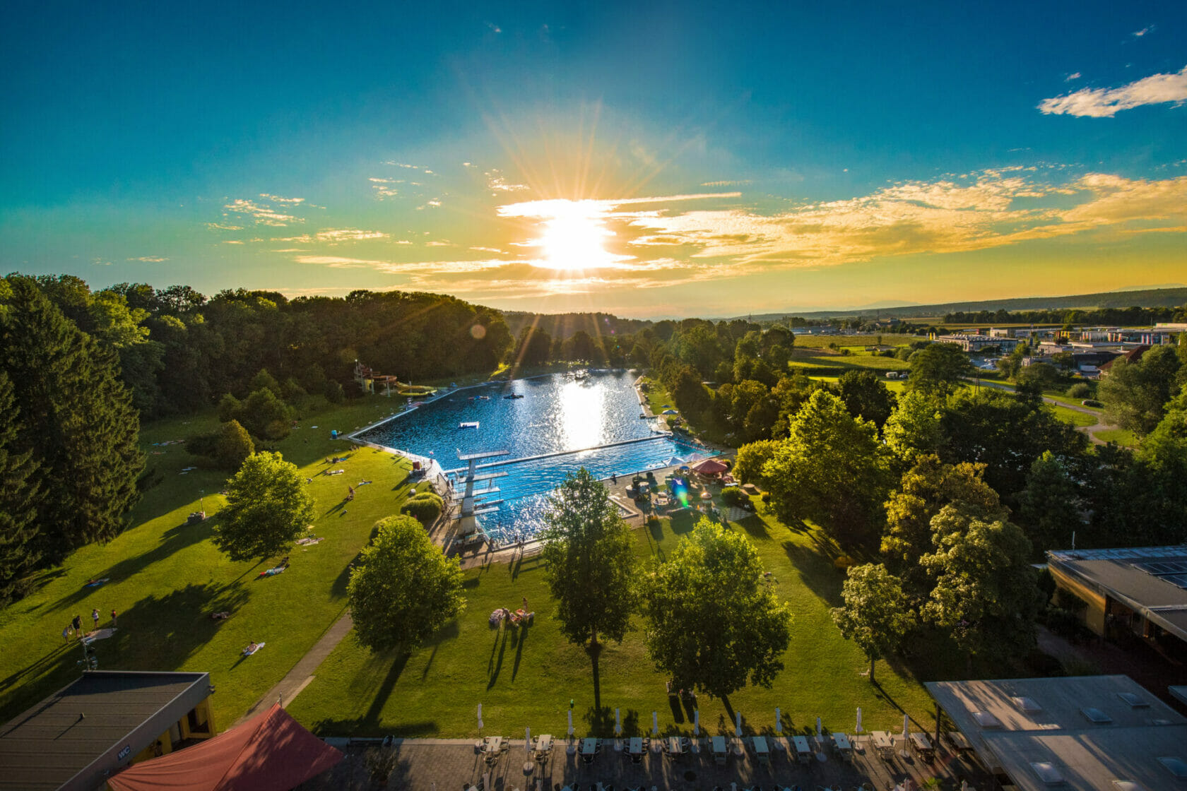 Fürstenfeld im Sonnenuntergang