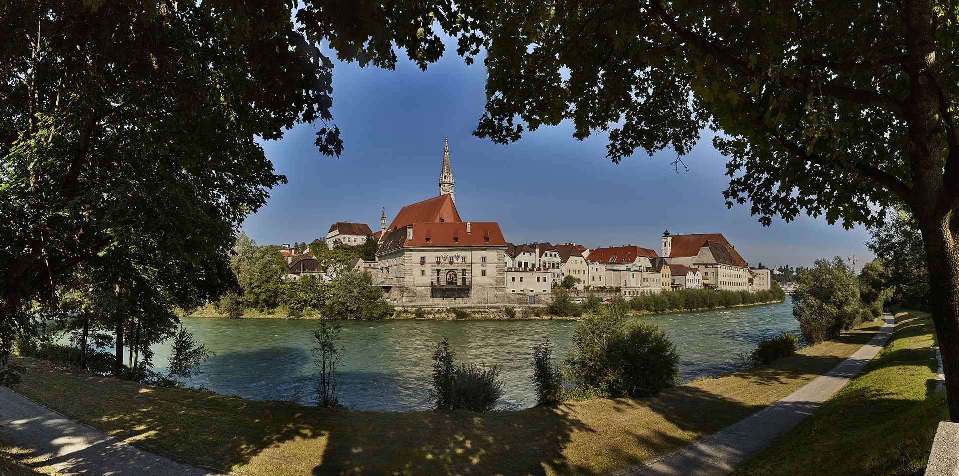 Steyr - Stadtpfarrkirche Paddlerweg