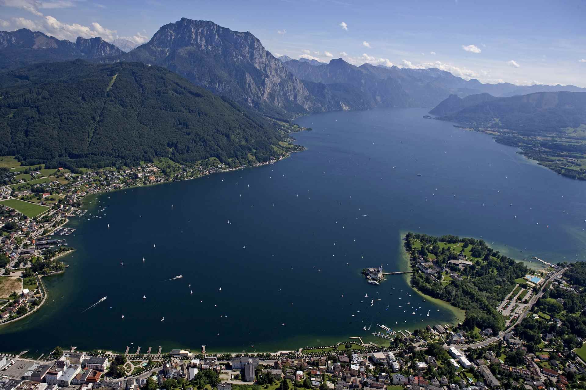 Gmunden - Traunsee Luftaufnahme